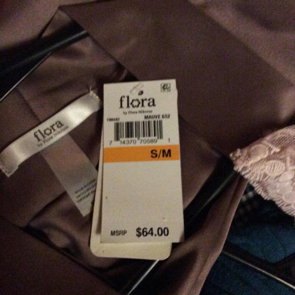 NWT Flora Robe - Picture 3 of 4